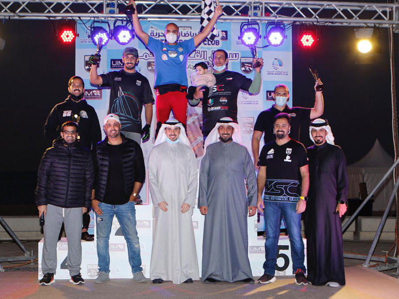 تتويج الفائزين 