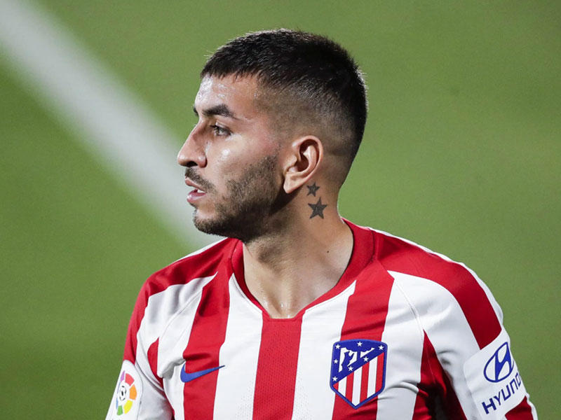 أنخيل كوريا مهاجم أتلتيكو مدريد