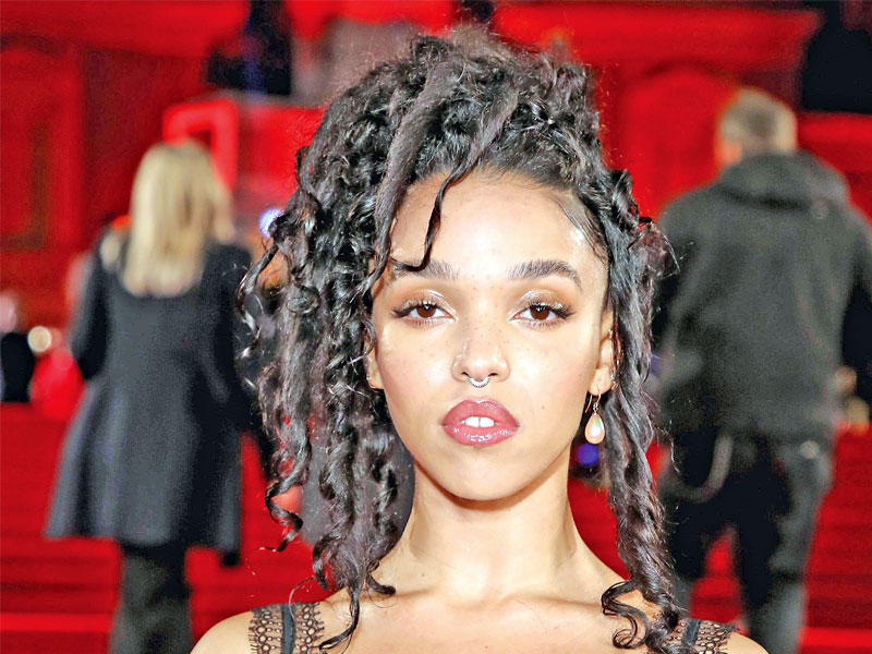 النجمة العالمية فيكا تويجز 