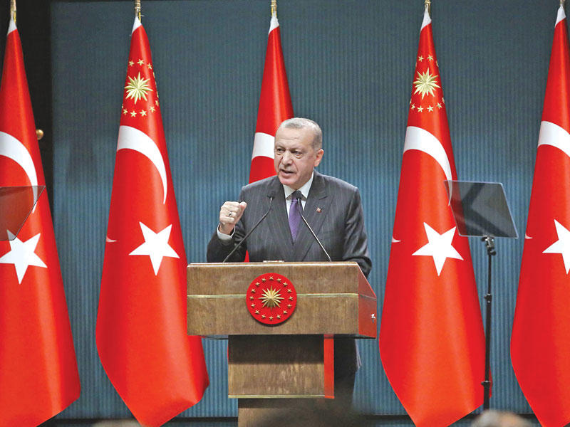 إردوغان في كلمة بعد ترؤسه جلسة للحكومة في أنقرة أمس الأول    (أ ف ب)