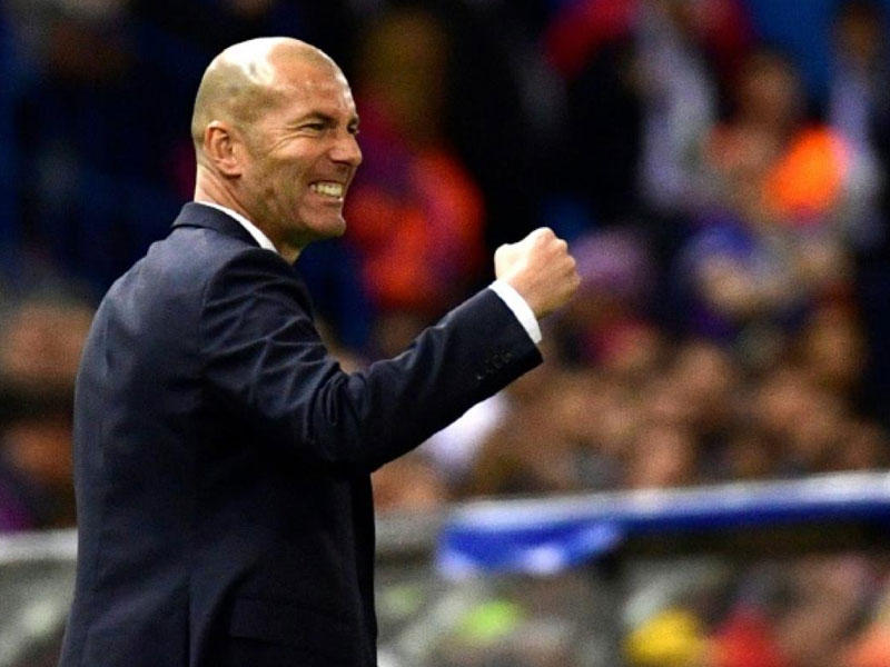 زين الدين زيدان المدير الفني لريال مدريد