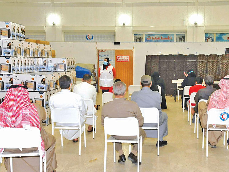 جانب من عملية التوزيع