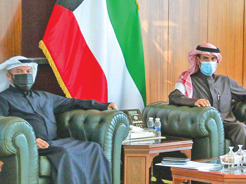 وزير العدل د. نواف الياسين و الوكيل عمر الشرقاوي  خلال اللقاء 