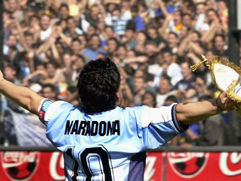 الأرجنتيني الراحل دييغو مارادونا 