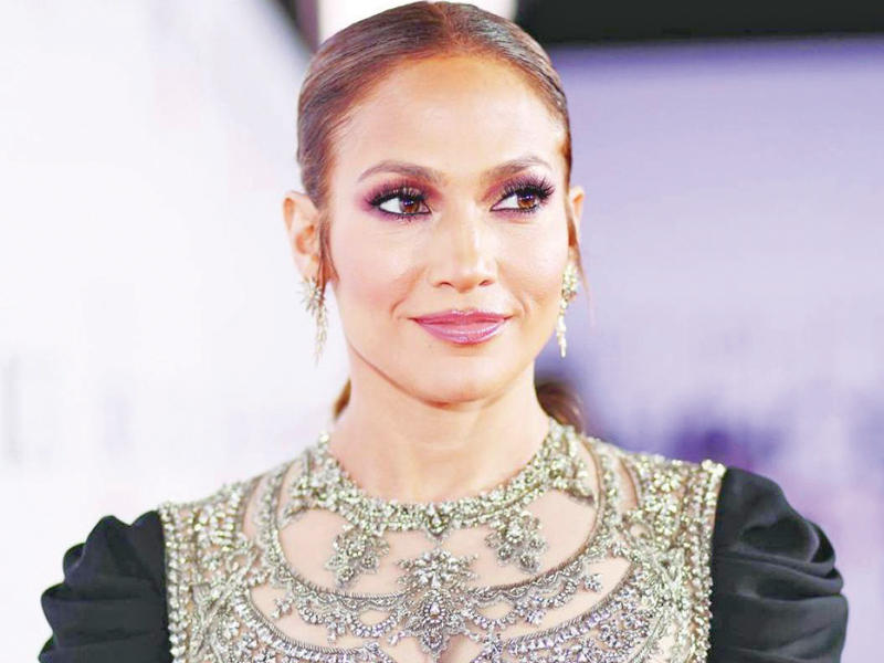 الممثلة والمغنية العالمية جينيفر لوبيز 