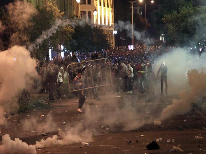 مواجهات بين محتجين والأمن بجنوب تونس