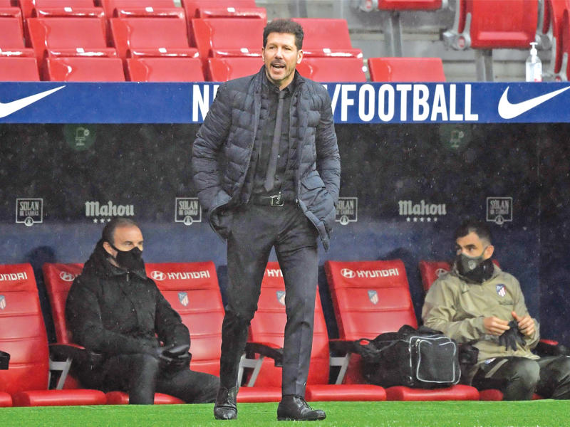 دييغو سيميوني مدرب أتلتيكو مدريد 