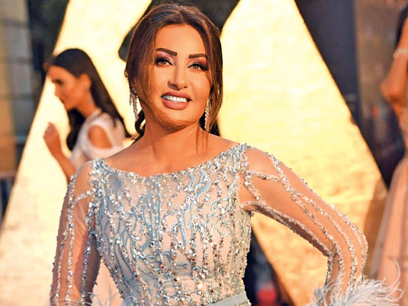 النجمة التونسية لطيفة