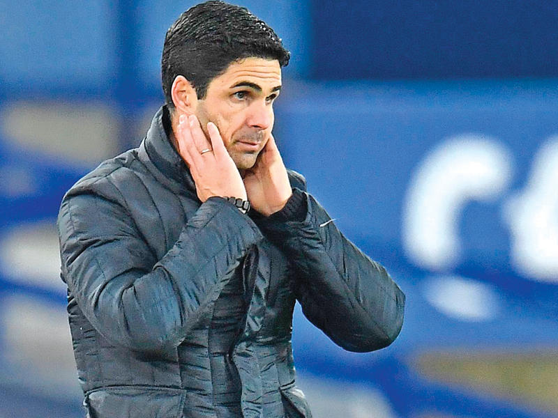 ميكيل أرتيتا المدير الفني لأرسنال الإنكليزي