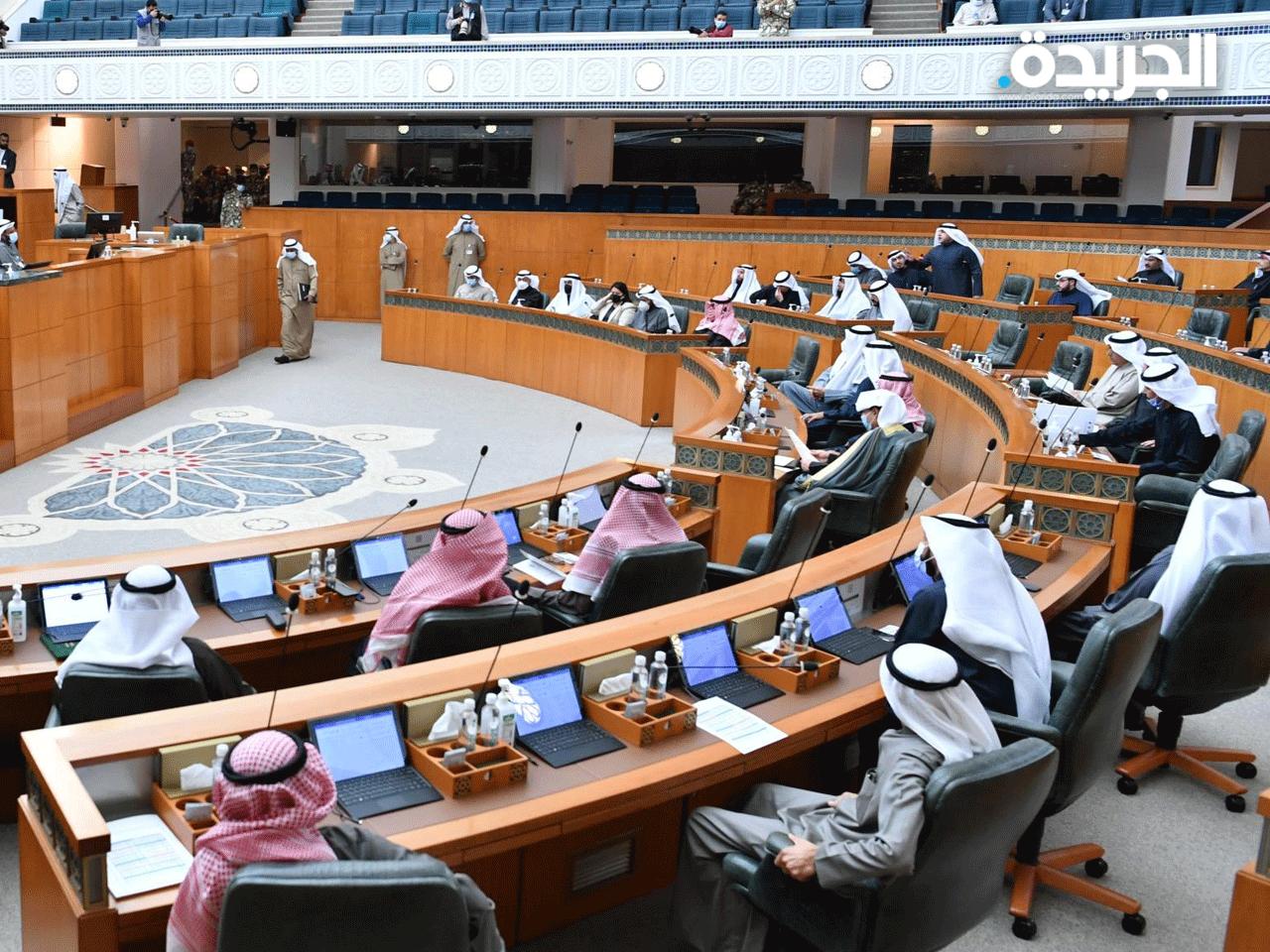 نواب يطالبون الحكومة بفتح المنافذ أمام المواطنين العالقين