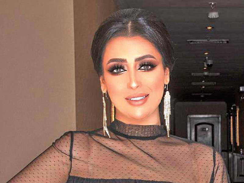  الفنانة السعودية سمرين