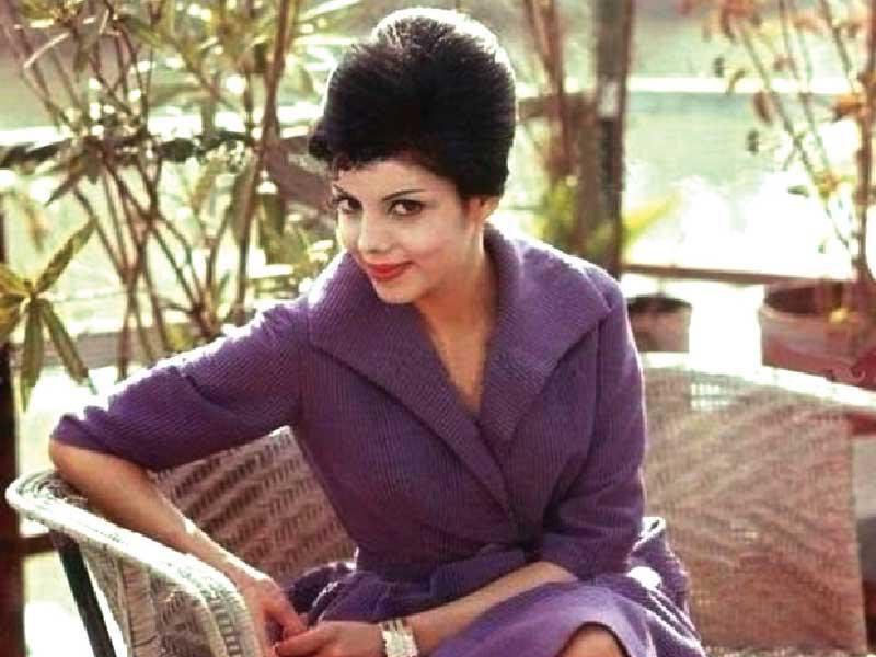 ملكة جمال العالم السابقة ​نورما كابالي