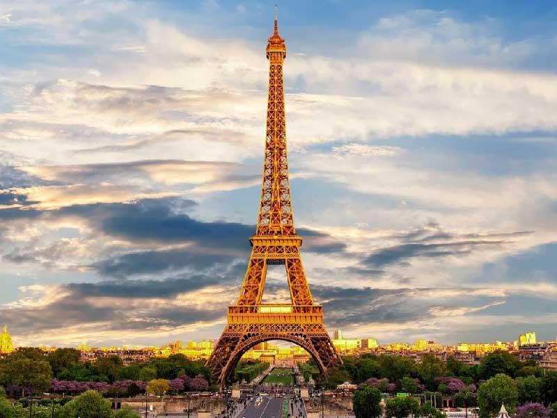 صناعة التكنولوجيا الفرنسية في صعود