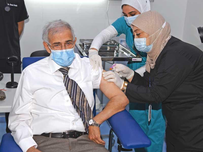 رئيس مجلس إدارة الهلال الأحمر د. هلال الساير