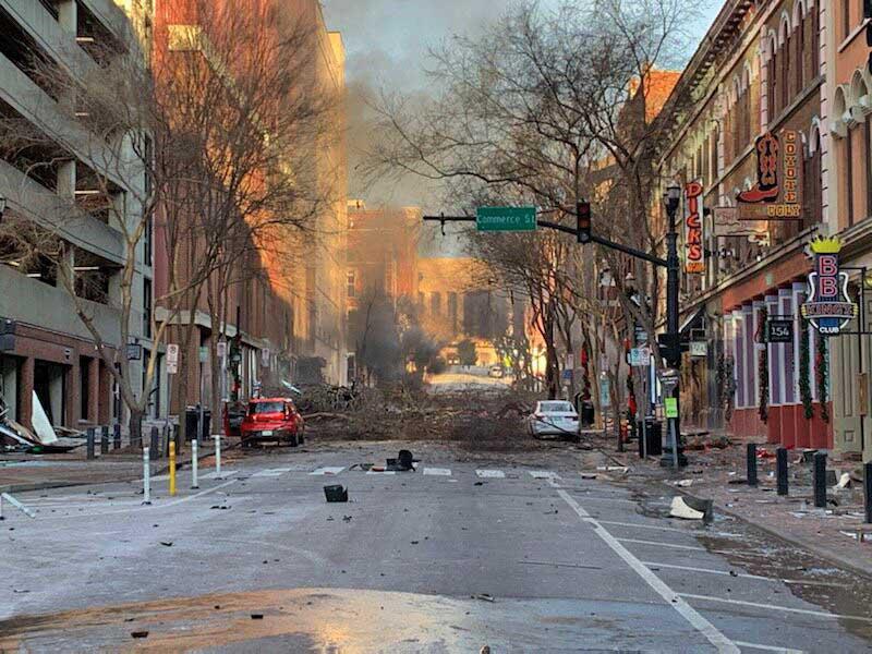 موقع الانفجار في ناشفيل بولاية تينيسي أمس الأول  (أ ف ب)