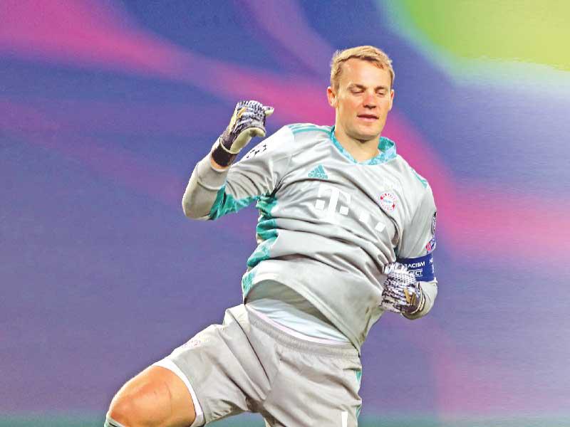 مانويل نوير قائد وحارس مرمى فريق بايرن ميونيخ الألماني لكرة القدم