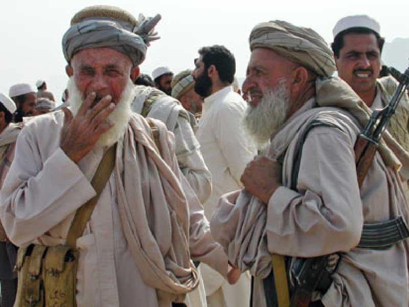 اعتقال ثلاثة من أعضاء مجلس الشيوخ الأفغاني 