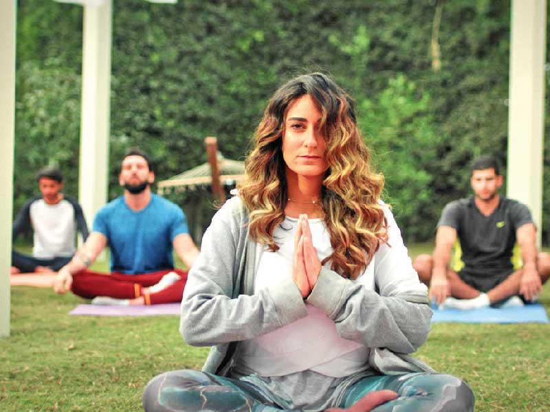 الفنانة أمينة خليل في مشهد من «نمرة اثنين»