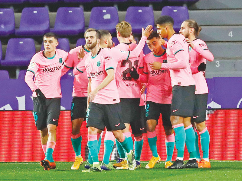 لاعبو برشلونة خلال مباراة سابقة