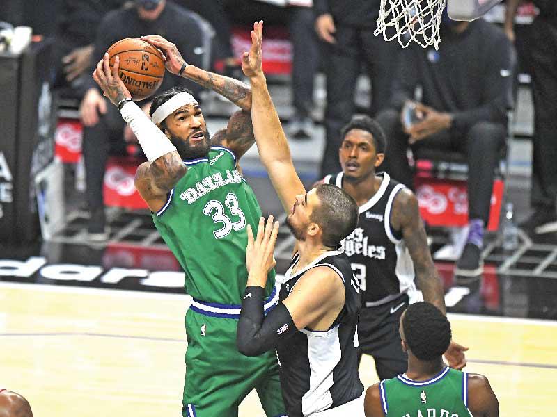 جانب من مباراة دالاس مافريكس وكليبرز