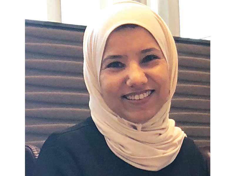  د. مها السجاري (من قسم الخدمة الاجتماعية والمجتمع في كلية العلوم الاجتماعية بجامعة الكويت)