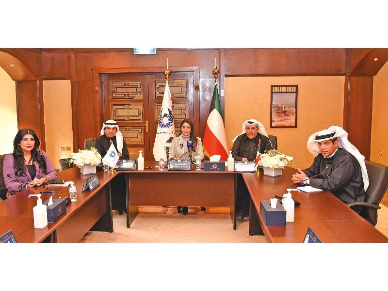 جانب من المؤتمر الصحافي لـ«نزاهة»