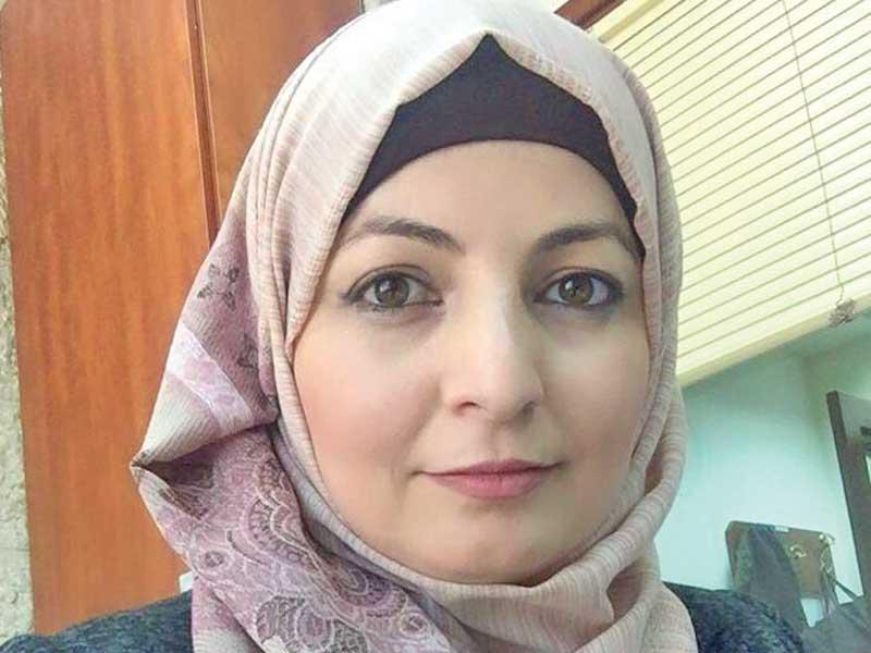 الشاعرة الفلسطينية رحمة عناب