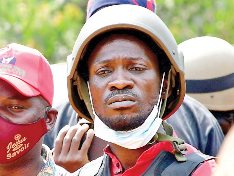 عناصر من الشرطة الأوغندية