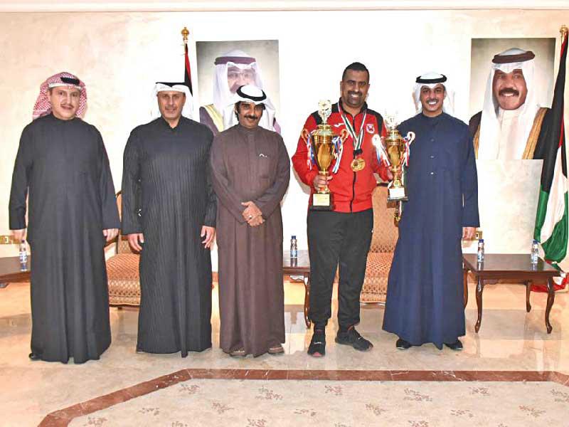 تكريم اللاعب إبراهيم الحسن