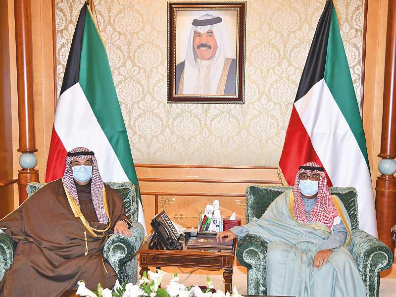 ولي العهد مستقبلاً سمو الشيخ ناصر المحمد أمس