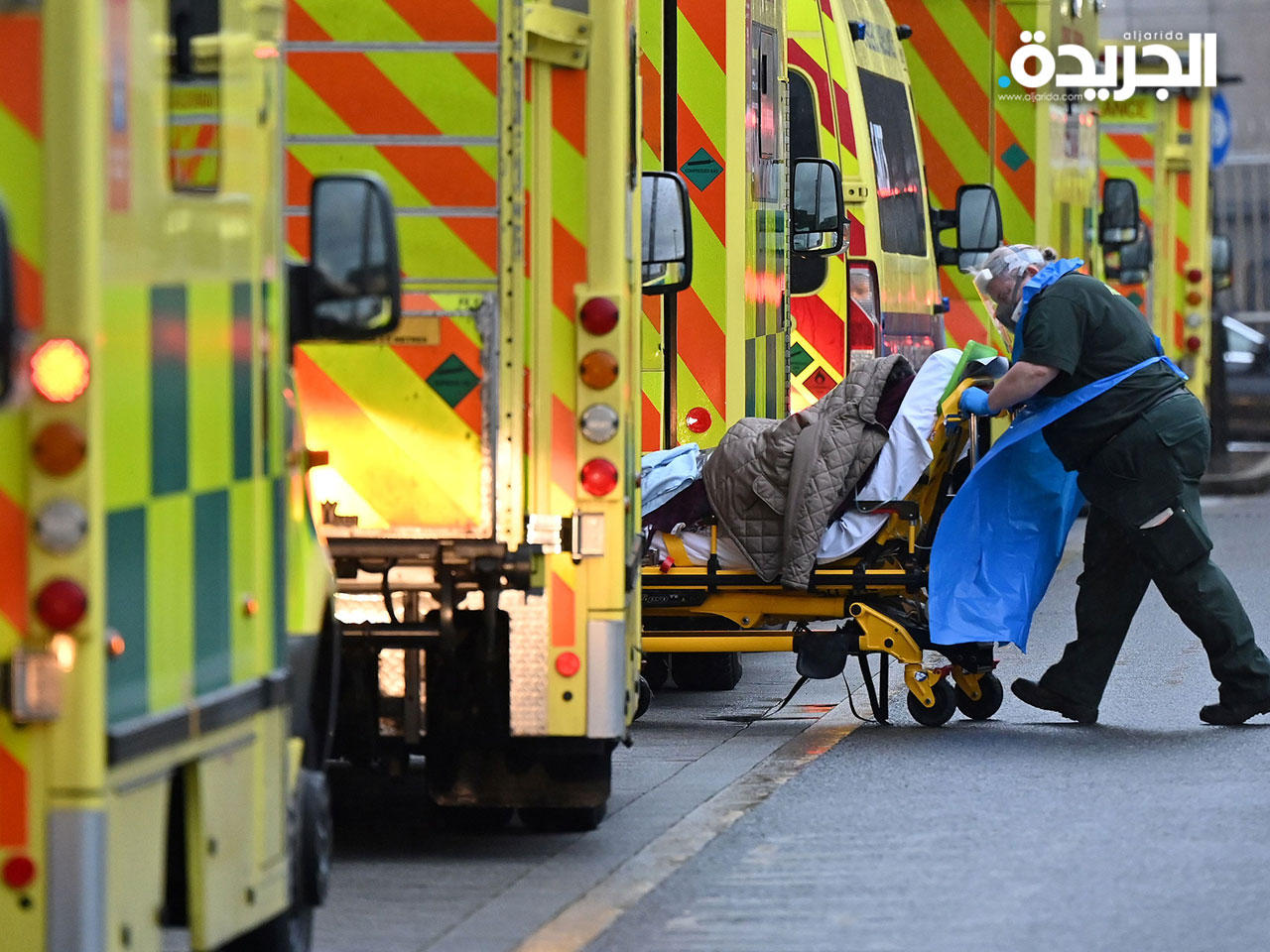 بريطانيا تسجل أكثر من ألف وفاة في يوم واحد