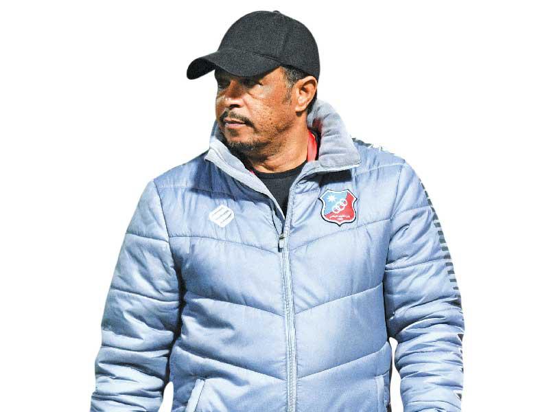  المدرب المساعد للكويت، وليد نصار