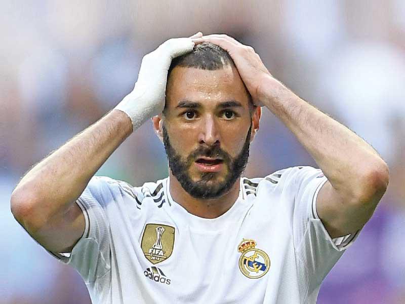 اللاعب الدولي الفرنسي السابق كريم بنزيمة