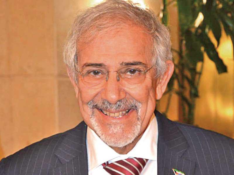 رئيس مجلس إدارة جمعية الهلال الأحمر د. هلال الساير