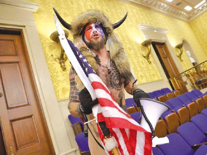 نظريات المؤامرة تحيط بـ «ذو القرنين»