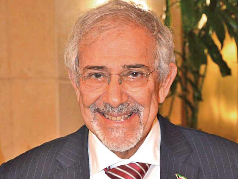 رئيس مجلس إدارة جمعية الهلال الأحمر الدكتور هلال الساير