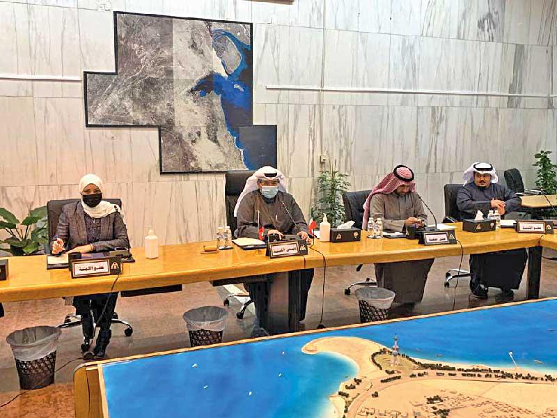 جانب من اجتماع لجنة الجهراء