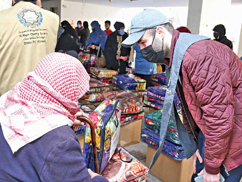 جانب من حملة دفئاّ وسلاماّ التي تقوم بها جمعية النجاة الخيرية