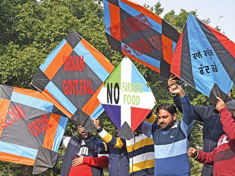 القضاء الهندي يعلق قوانين زراعية جدليةn