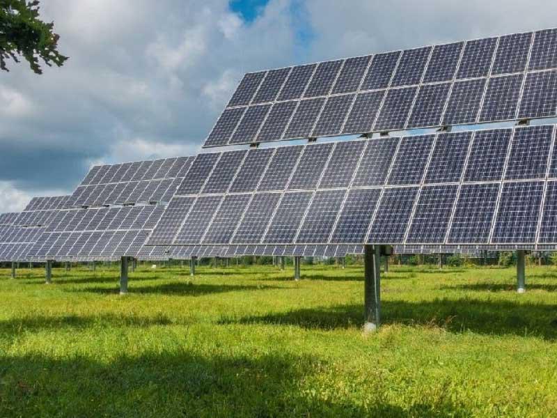 النمو في مصادر الطاقة المتجددة مستمر رغم هيمنة «الأحفورية»