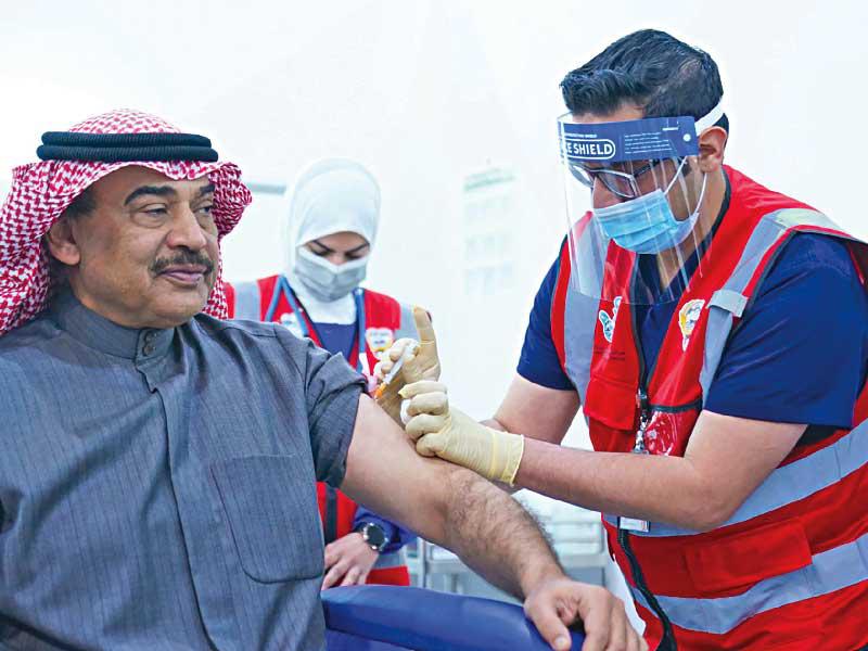  رئيس مجلس الوزراء سمو الشيخ صباح الخالد يتلقي الجرعة الثانية من اللقاح