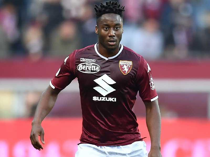 لاعب خط الوسط في نادي تورينو سواليهو ميتي 