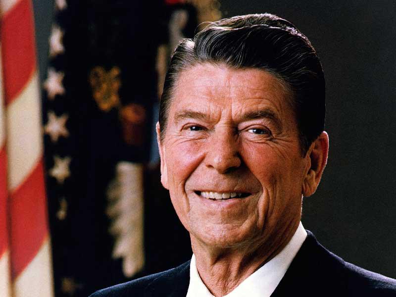 الرئيس الأميركي رونالد ريغان 