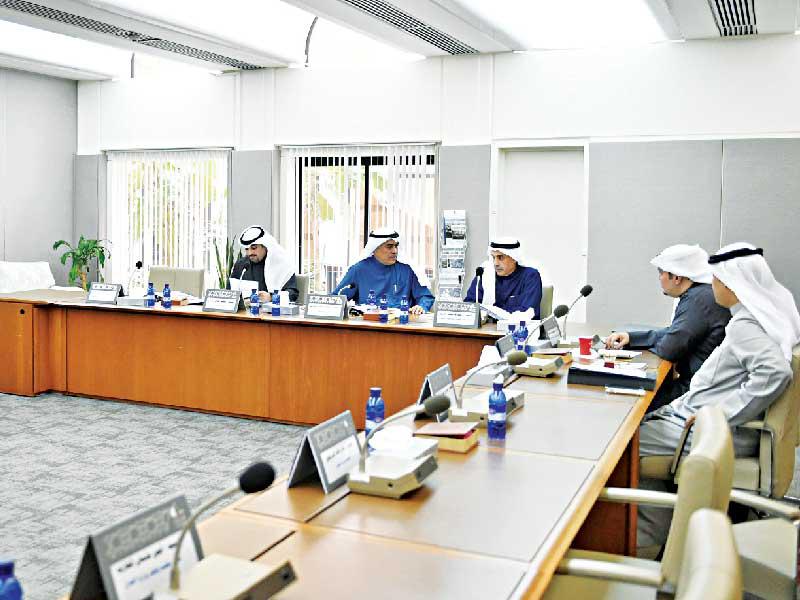 اللجنة التشريعية في اجتماعها أمس