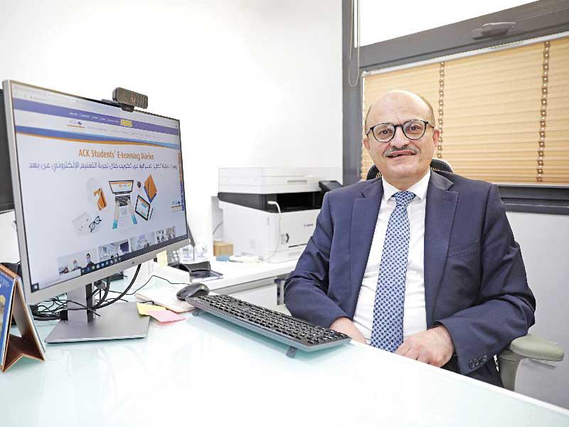  نائب الرئيس للشؤون الأكاديمية في الكلية الأسترالية د. حسين عبدالله