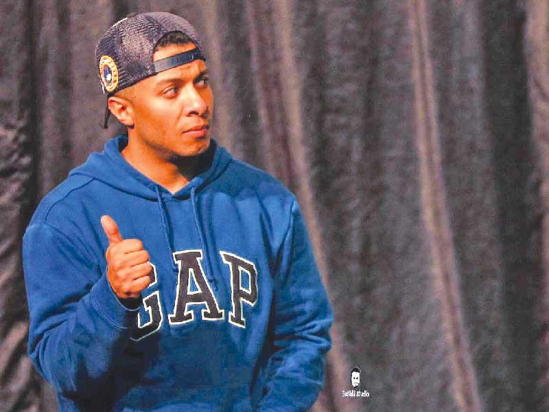 الفنان الشاب مشاري المجيبل