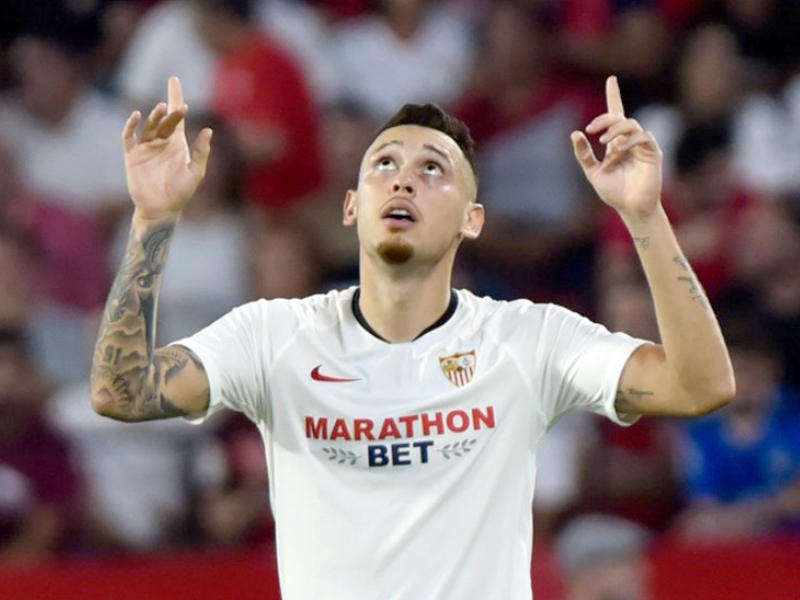 النجم الأرجنتيني لوكاس أوكامبوس