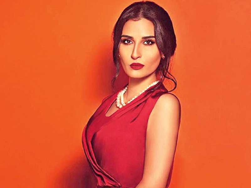 الفنانة التونسية فاطمة الناصر