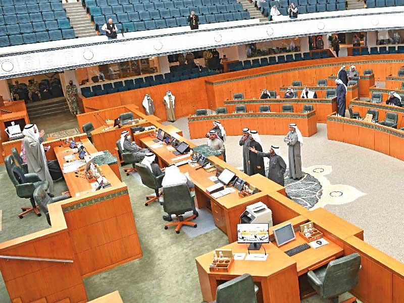 حضور نيابي وغياب حكومي بجلسة أمسt(تصوير عبدالله الخلف)