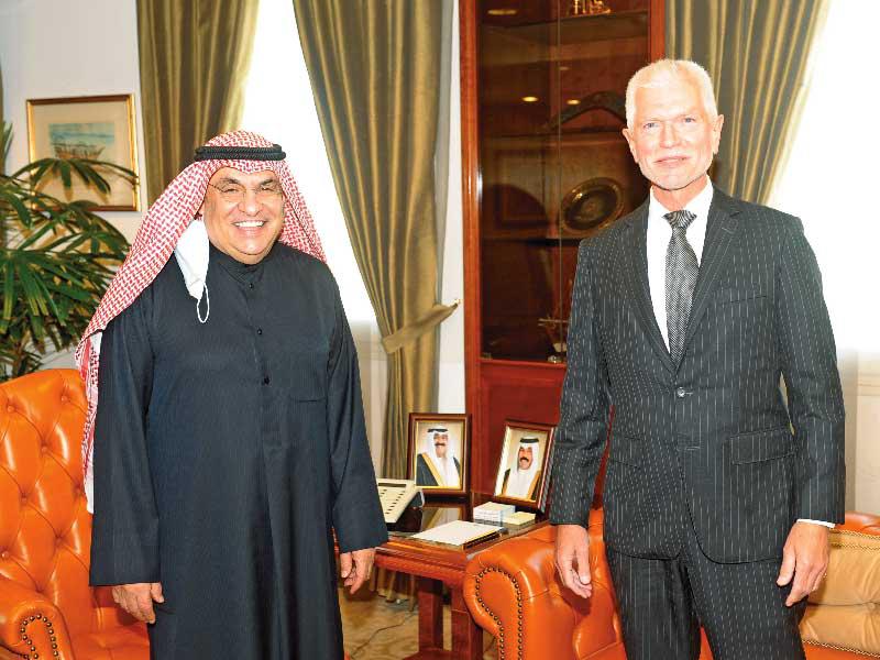 محمد جاسم الصقر رئيس غرفة تجارة وصناعة الكويت مستقبلاً سفير ألمانيا الاتحادية